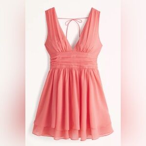 Abercrombie flirty drama mini dress, size medium tall